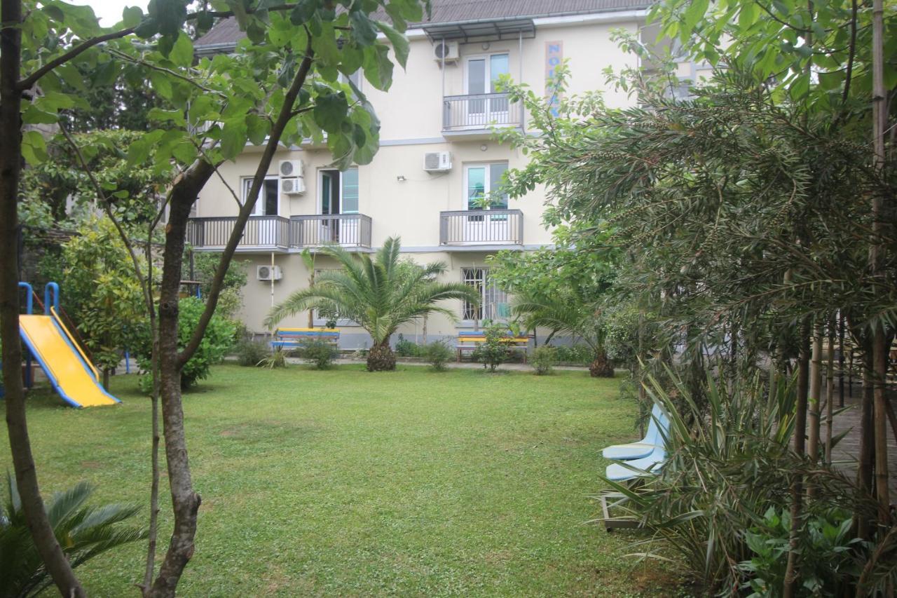 Hotel Nodmax Ureki Buitenkant foto